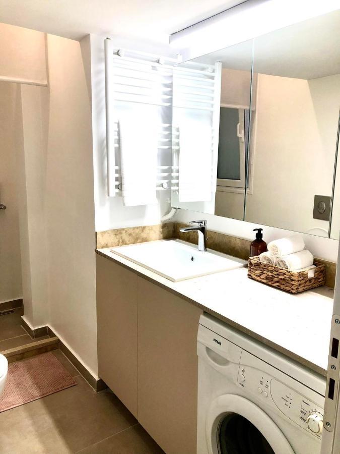 Bright Spacious Modern 3Rd Flr City Oasis-Sleeps 5 Lägenhet Aten Exteriör bild
