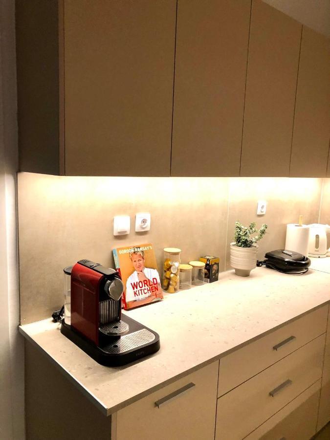 Bright Spacious Modern 3Rd Flr City Oasis-Sleeps 5 Lägenhet Aten Exteriör bild