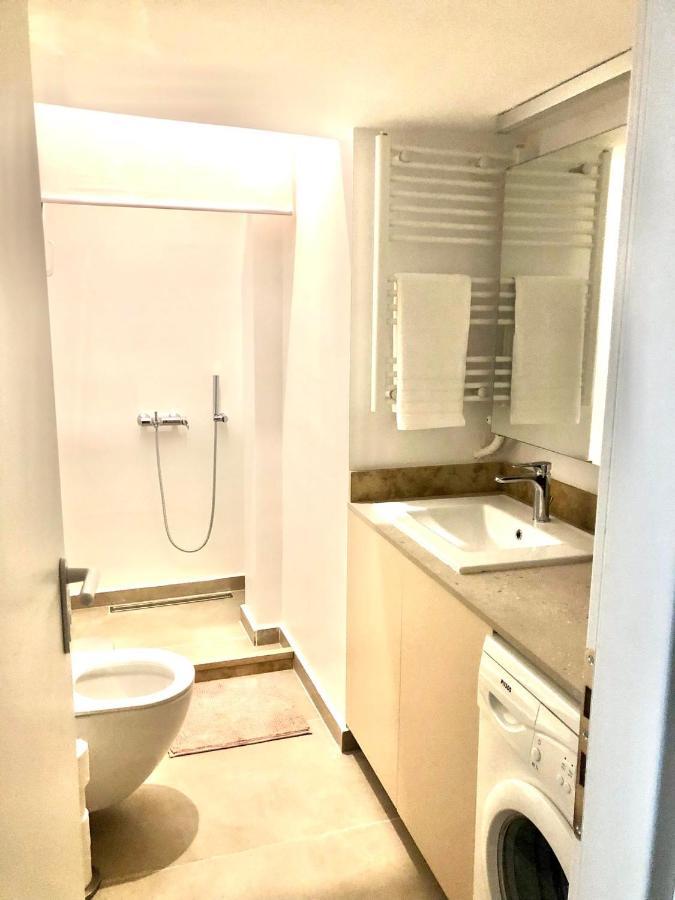 Bright Spacious Modern 3Rd Flr City Oasis-Sleeps 5 Lägenhet Aten Exteriör bild